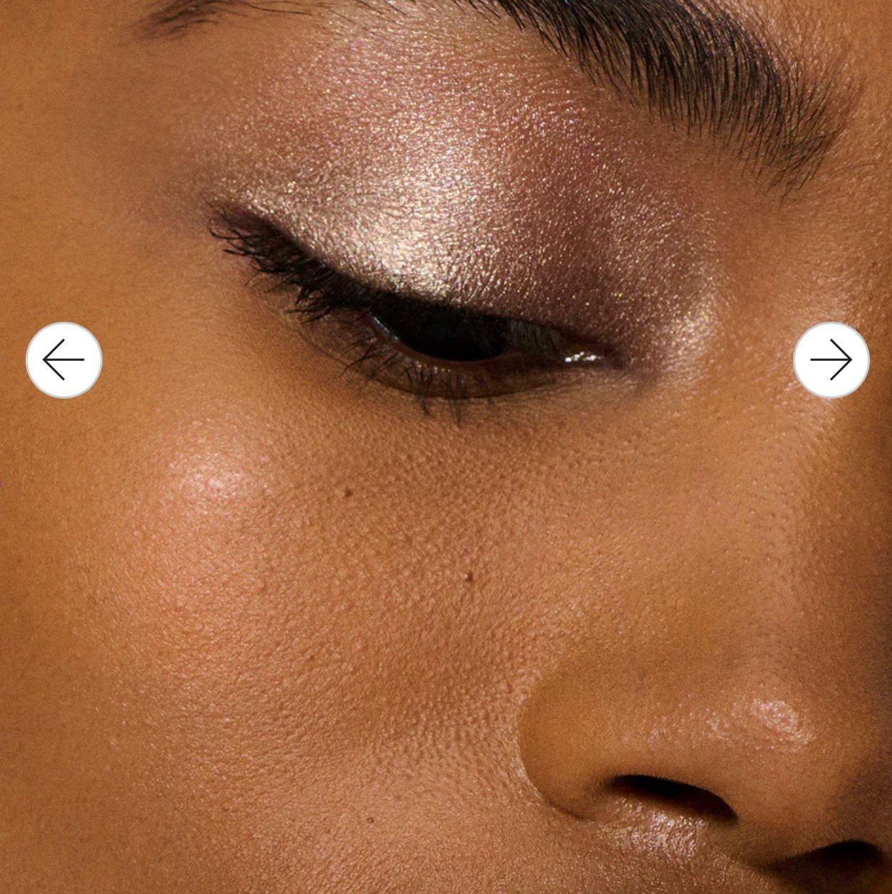 R.E.M STARLET LUSTROUS LIQUID EYESHADOW - COMET