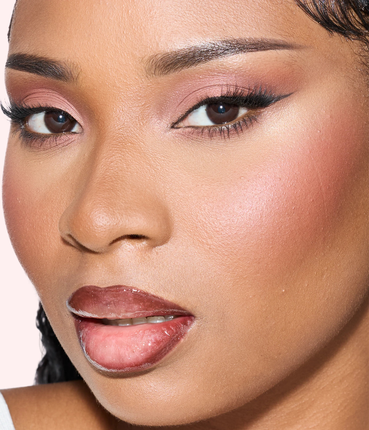 HUDA BEAUTY Blushed Nudes Lip & Cheek Kit, imagen 2