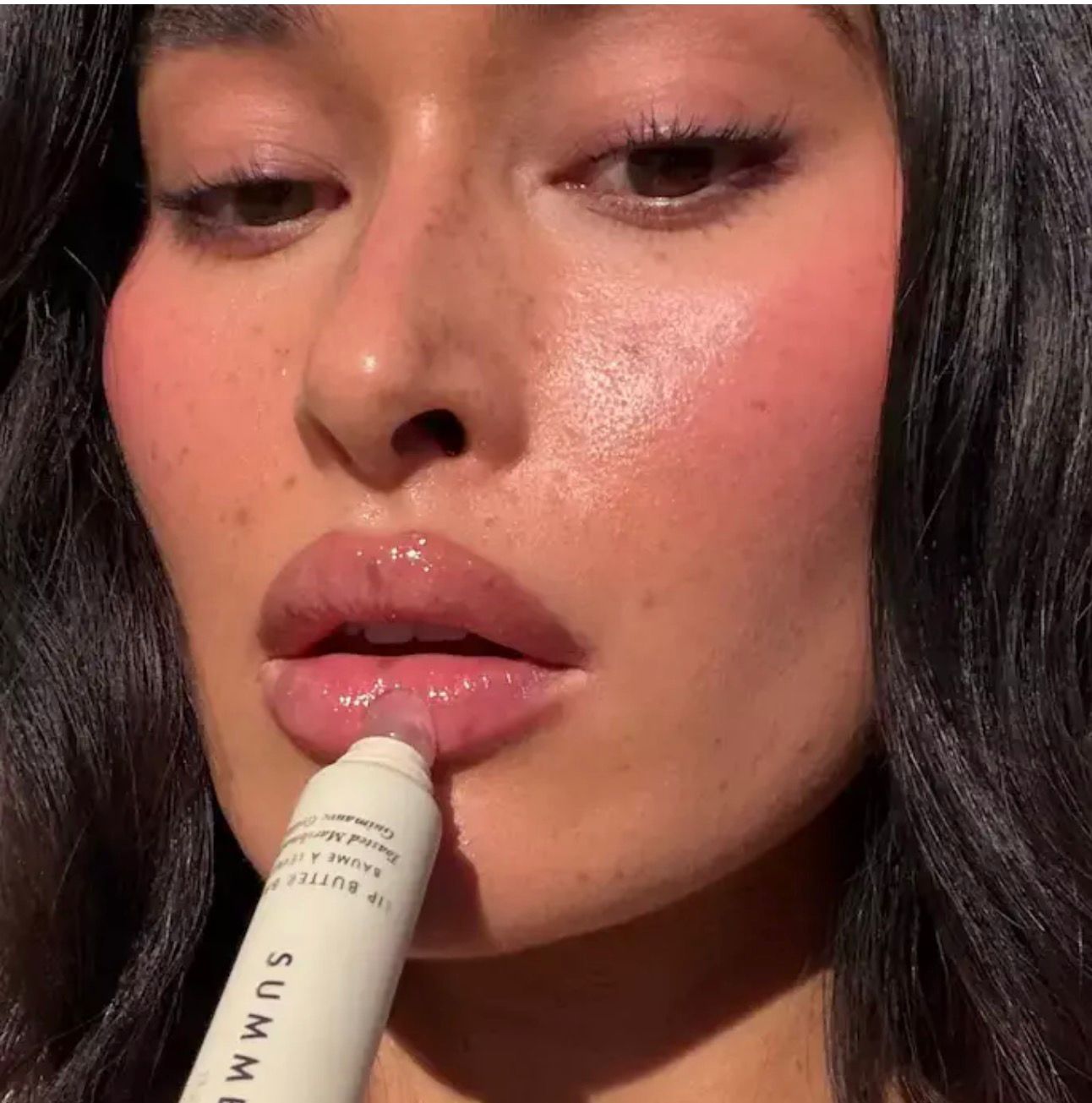 PREORDEN* SUMMER FRIDAYS LIP BUTTER BALM TOASTED MARSHMALLOW