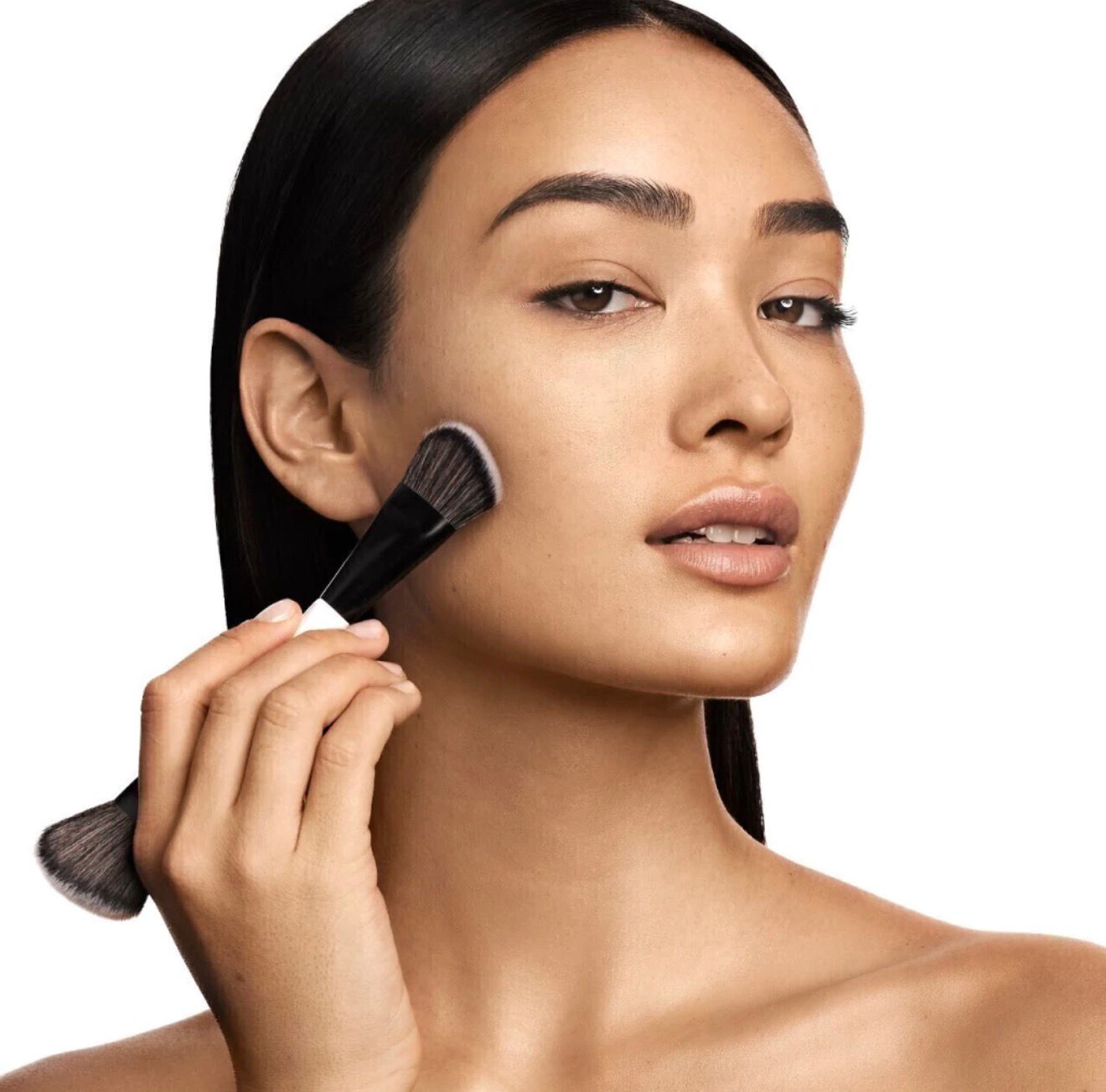 PREORDEN* MAKEUP BY MARIO SURREAL FOUNDATION F4 BRUSH